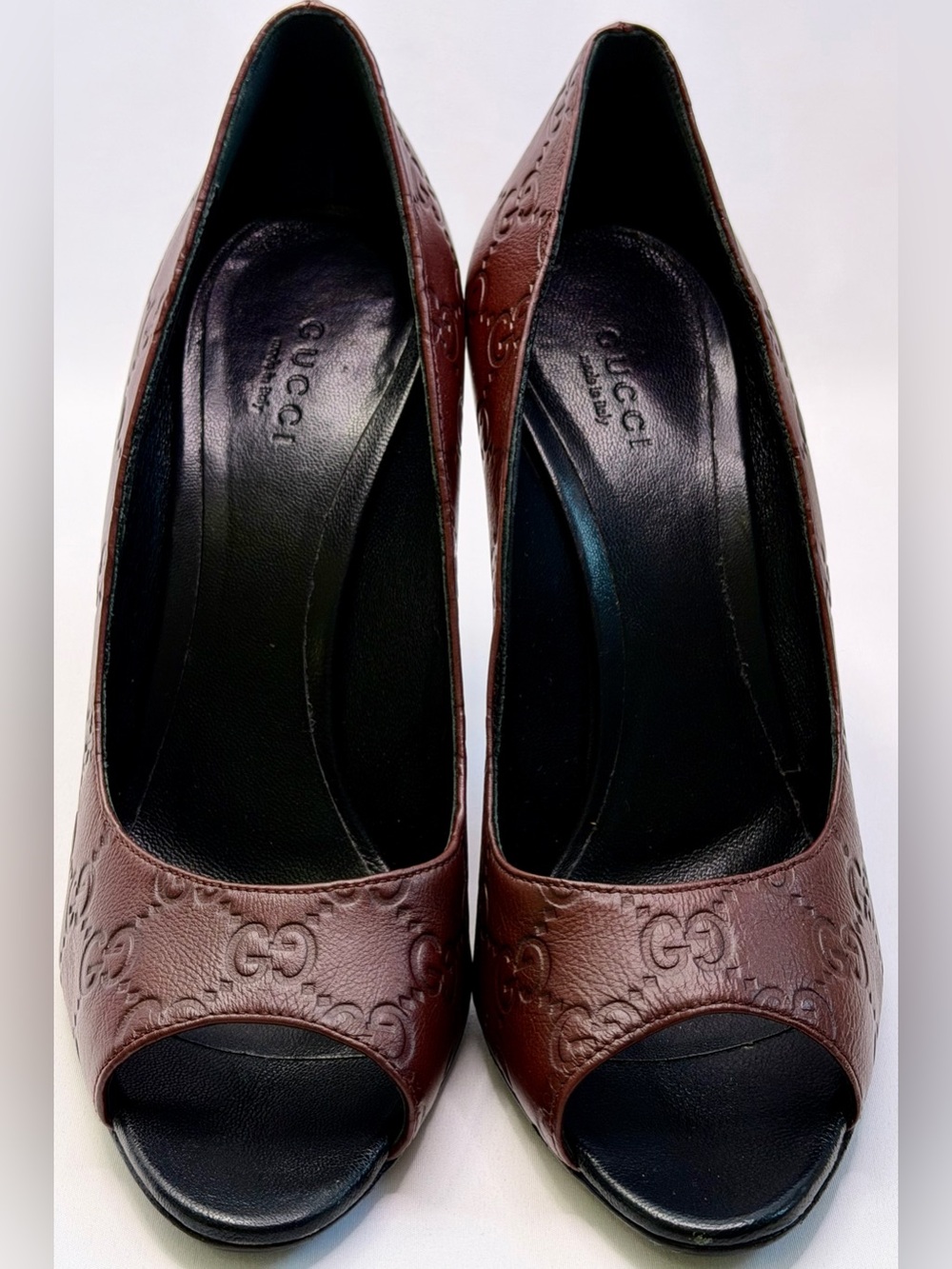 Gucci Aleppo Maroon Guccissima Embossed Leather Peep Toe Stiletto Pumps 38.5 - Picture 2 of 10
